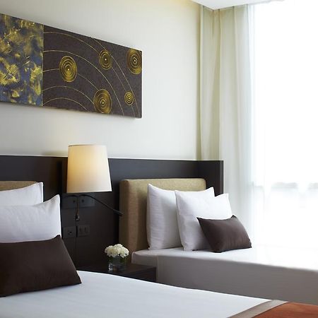 Oaks Bangkok Sathorn Aparthotel Bagian luar foto