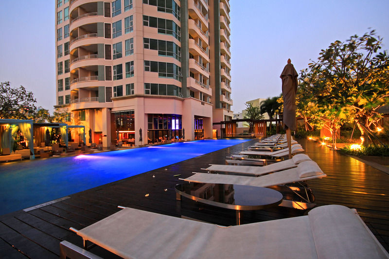 Oaks Bangkok Sathorn Aparthotel Bagian luar foto